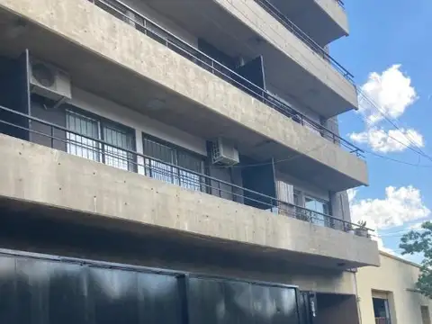 Departamento en Venta 3 ambientes con cochera Tigre Centro