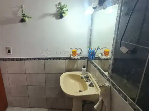 VENTA / CASA / BARRIO AMANCAY