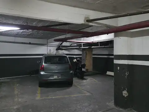 Cochera en venta en Caballito