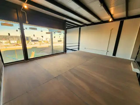 AVENIDA LA DONOSA - LOCAL COMERCIAL 4 100