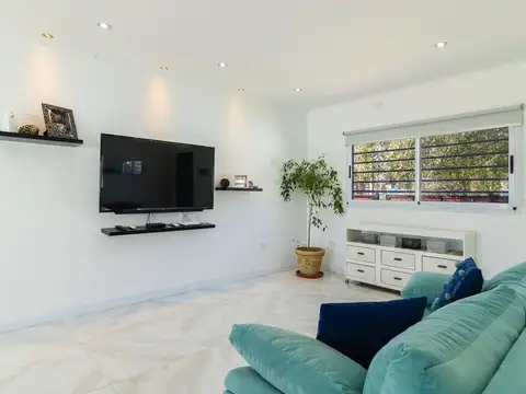 Casa en Venta en Guillermo E Hudson, USD 155.000