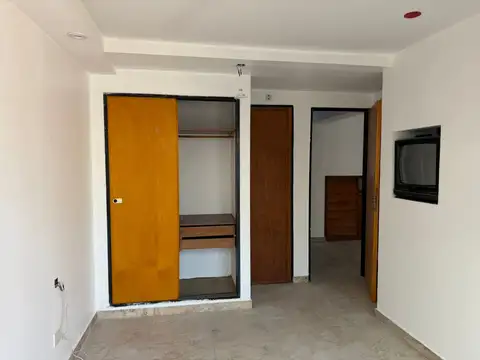 Casa 2 ambientes con 1 baño