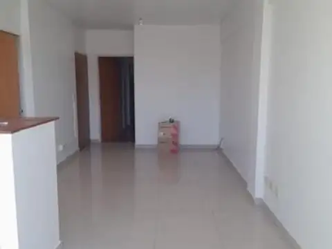 2 AMB CON BALCÓN Y DORMITORIO EN SUITE