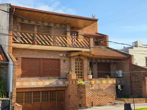 Casa - Venta - Argentina, Tres de Febrero - Cruz Alta 2000