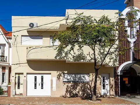 VENTA CASA  EN BARRIO RECOLETA
