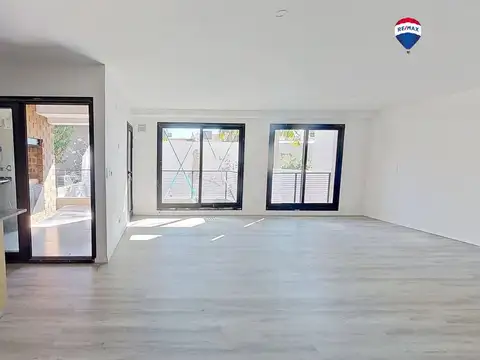 Depto Venta 2 amb expand a 3 amb, c/coch. V López