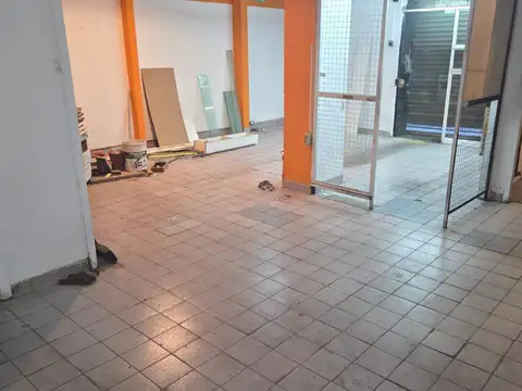 Presidente José Evaristo Uriburu 1100, Piso PB