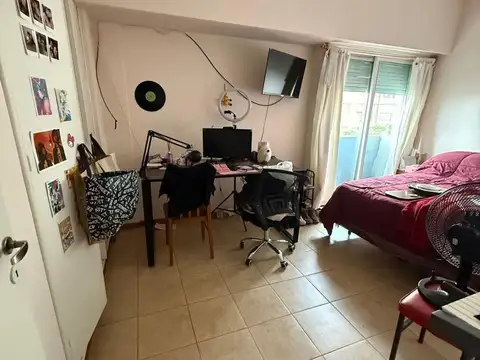 Departamento centrico 2 dormitorios con balcon