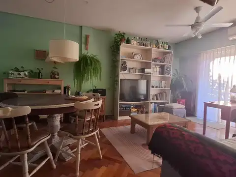Departamento 2 ambientes al Frente-Balcón-Apto profesional