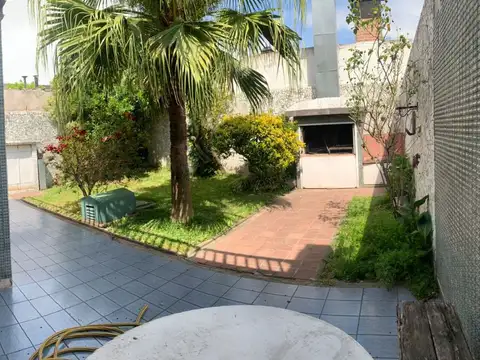 Azcuenaga 700