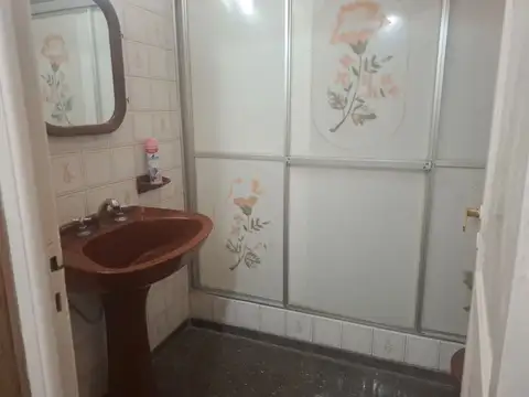 Oficina 2 ambientes con 1 baño