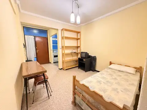 Departamento en Venta en Plaza Colon, USD 59.000