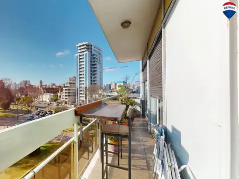 VENTA DEPTO 6 AMB. EN CABALLITO CON COCHERA-BALCON