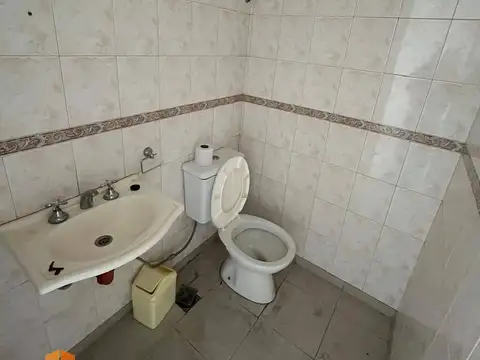 Casa en Alquiler con 1 cochera