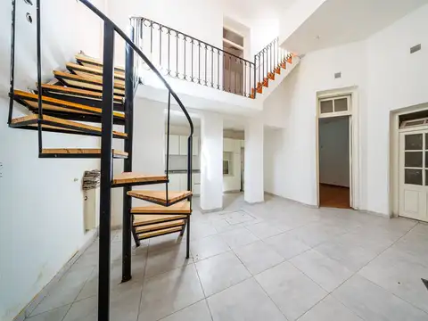 Depto Tipo Casa en Venta 45 años