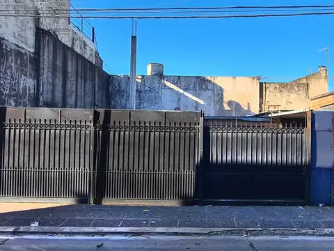Galpon en Venta en Ramos Mejía Norte, USD 240.000
