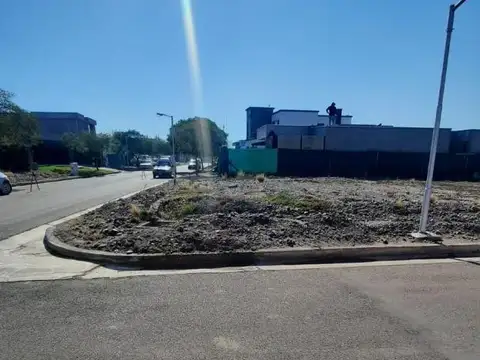 Lote en venta  en Terrazas Park Maipú.