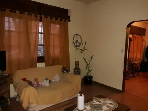 Depto Tipo Casa en Venta en Villa Adelina, USD 175.000