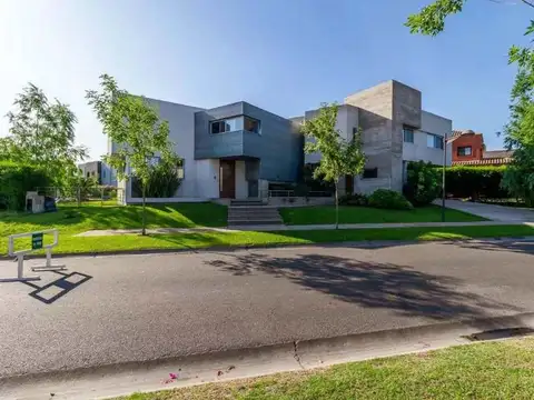 Casa en NUEVO QUILMES