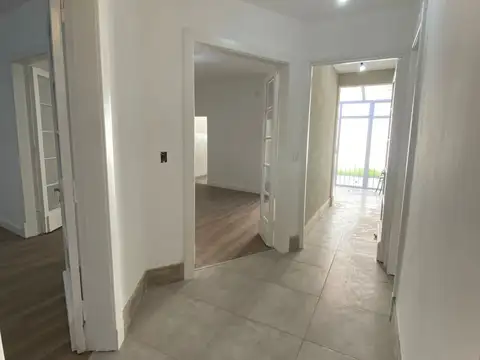 Casa en Alquiler en Floresta Norte, USD 2.200.000