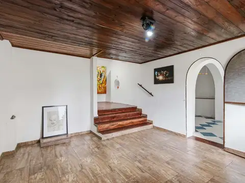 Casa Chalet  en Venta en Temperley, Lomas de Zamora, G.B.A. Zona Sur