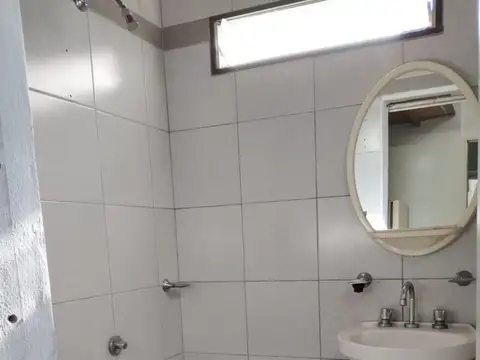 Local en Alquiler en La Plata, $ 350.000