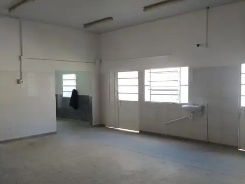 Local en Venta en Juan De Garay, USD 70.000