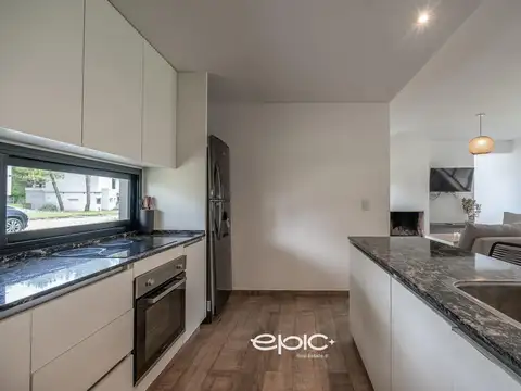 Venta Casa en Costa Esmeralda Residencial I