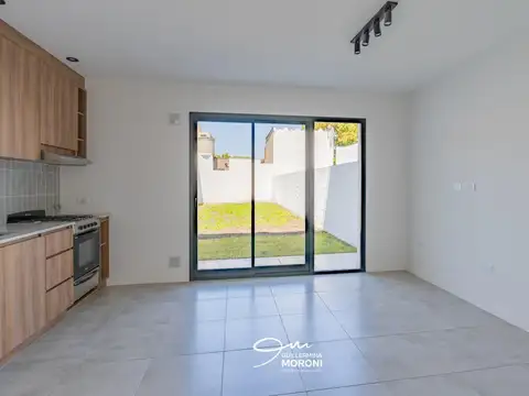 PH de dos ambientes en planta baja al frente con parque y patio, Formosa 3348, San José