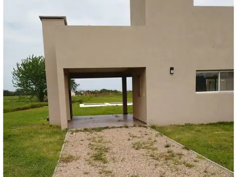 Casa en Alquiler en Carlos Keen, $ 1.500.000