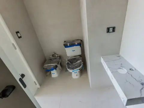 VENTA semipiso 3 ambientes con balcón corrido