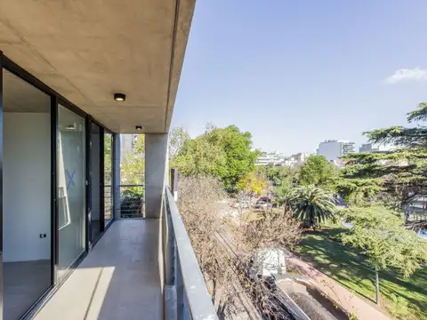 VENTA semipiso 3 ambientes con balcón corrido