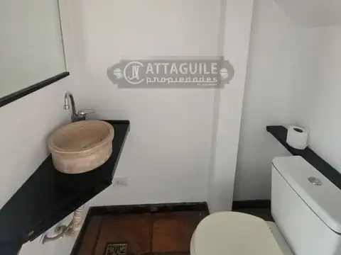 Casa 3 ambientes con 2 baños