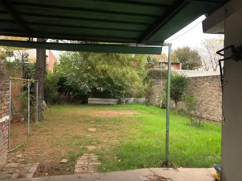 Casa en venta 1 dormitorio + comodín y cochera doble