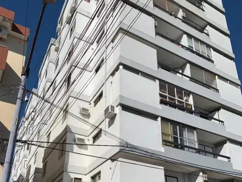 DEPARTAMENTO 3 DORMITORIOS - MACROCENTRO, RESISTENCIA