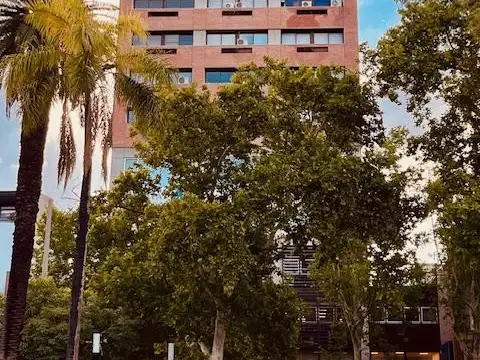 Oficina en Alquiler 350 m² – Piso Completo Corporativo – Edificio BUCI