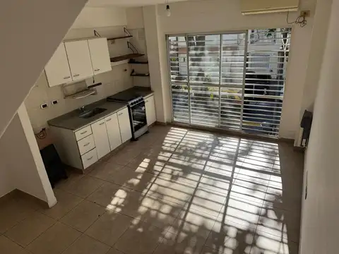 Depto Tipo Casa en Venta en Villa Urquiza, USD 130.000