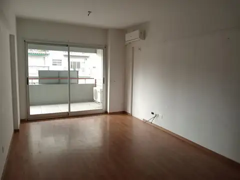Departamento dos ambientes, LC, toillete, suite, cocina separada, cochera cub. SUM. apto credito