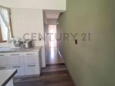 Mathus Hoyos 5300, Piso 0