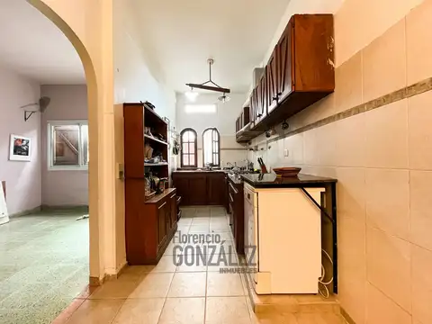 Casa 5 ambientes con 3 baños