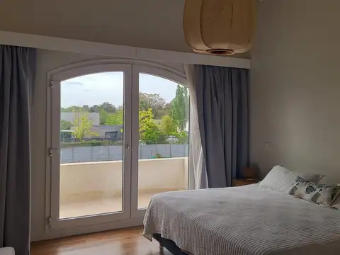 Casa en Alquiler Temporal de 4 dormitorios