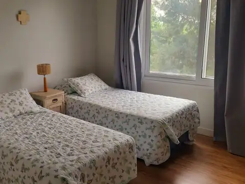 Casa  en  Alquiler Temporario en Casuarinas del Pilar, Pilar - 5 ambientes