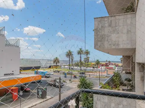 Departamento en Alquiler con 1 cocheras