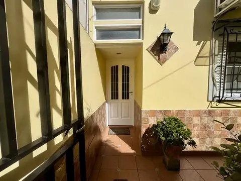 Depto Tipo Casa en Venta en Caseros, USD 135.000