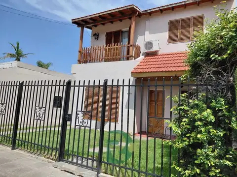 Casa en Venta en Castelar Norte, USD 180.000
