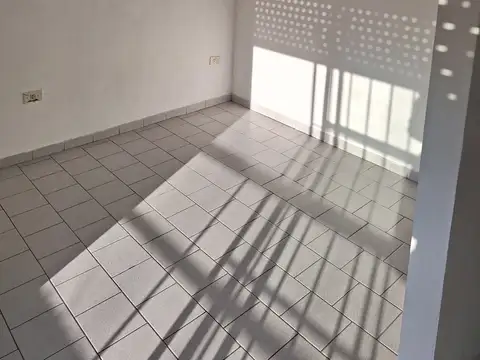 Departamento en Alquiler en Plaza Italia, $ 330.000