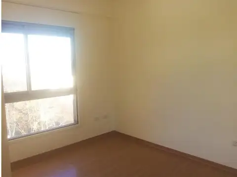 Excelente departamento de tres ambientes