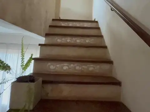 CASA DE 3 DORMITORIOS CON PISCINA, POSADAS