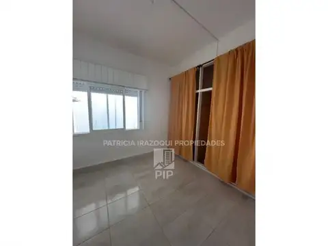 Depto Tipo Casa en Alquiler 50 años