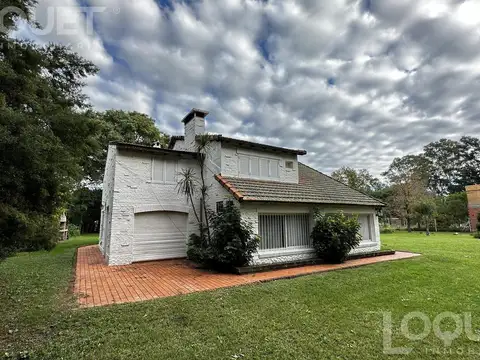 Casa en venta en Altos del Sauce -Propiedad extraordinaria a metros del Río Coronda-